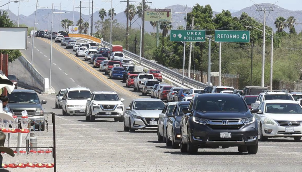 Crece 90% tránsito de autos entre Hermosillo y Ures