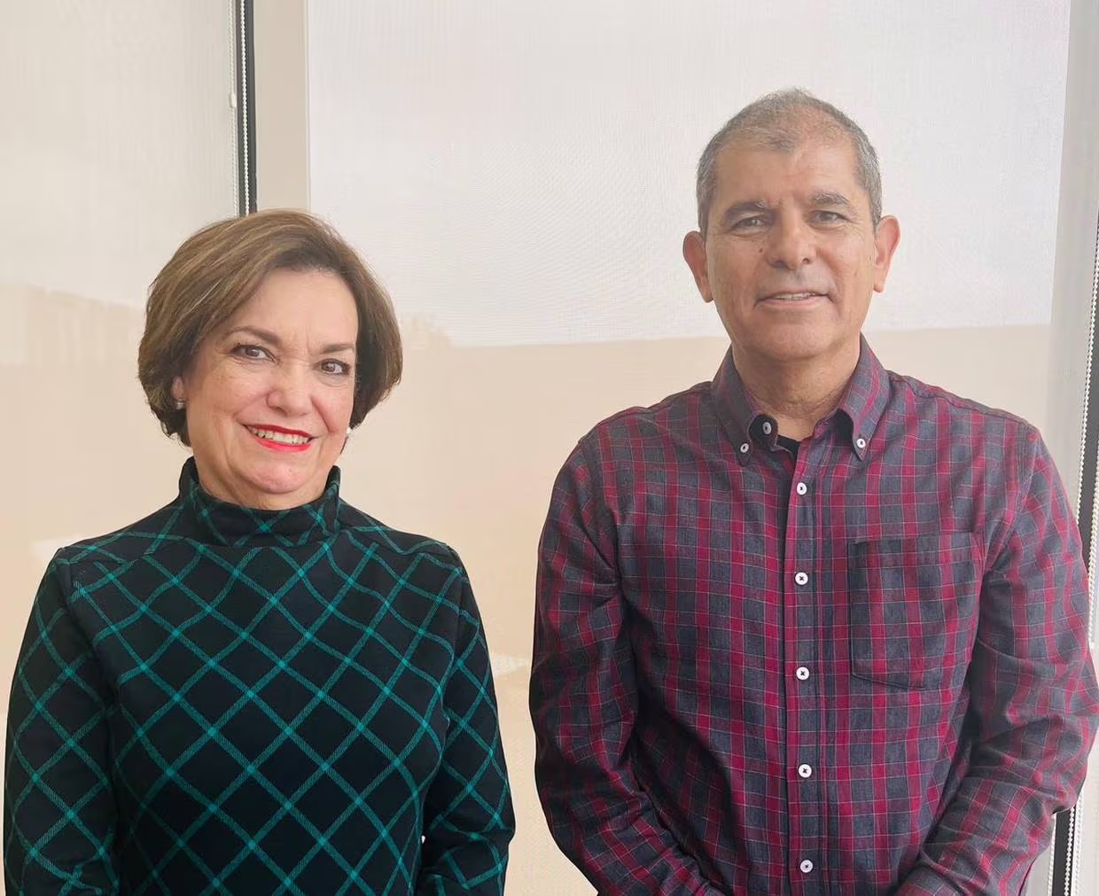 Martín Vélez se une al equipo de campaña de Dolores del Río
