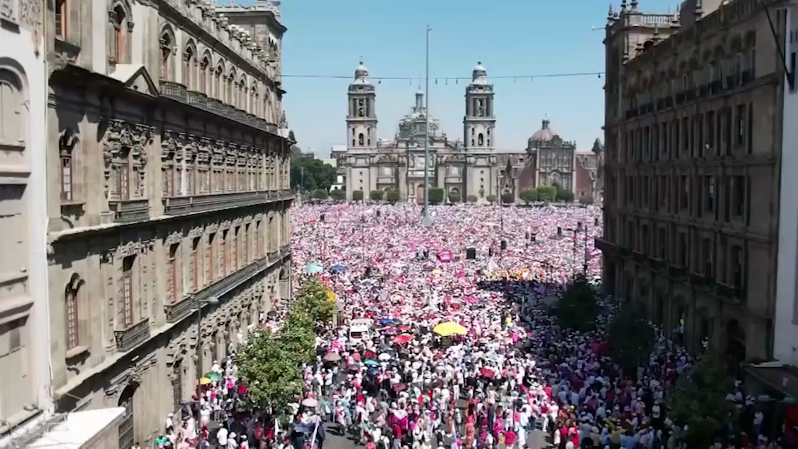 Sheinbaum anuncia respuesta a los aranceles de Trump en evento multitudinario en el Zócalo