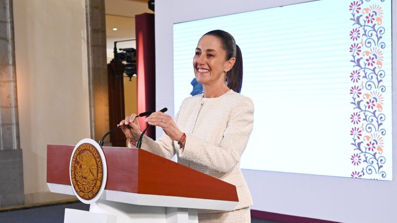 Claudia Sheinbaum lanza Línea 079 y defiende a su gabinete en conferencia matutina