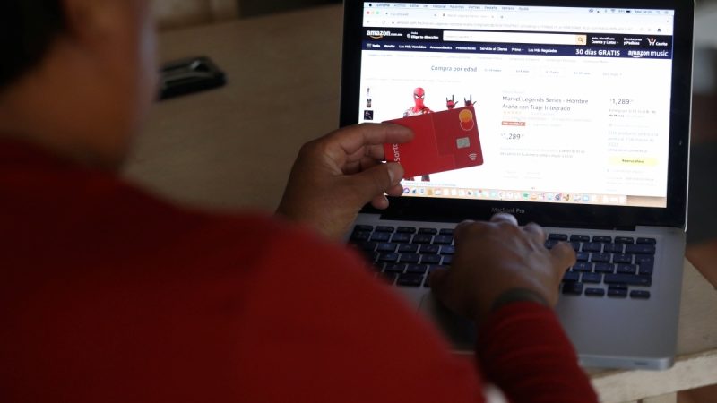 Condusef Sonora alerta sobre fraudes en línea durante el Hot Sale 2025