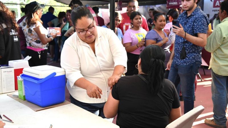 Gobernador Durazo cumple a familias con feria de servicios gratuitos Sonora Atiende